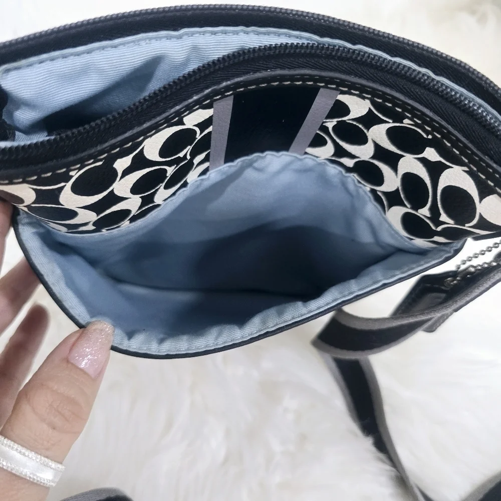 Coach Heritage Signature Swing Pack Bag Crossbody